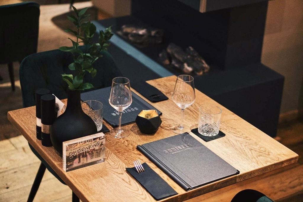 גוסלר Schiefer Suite Hotel & Apartments מראה חיצוני תמונה